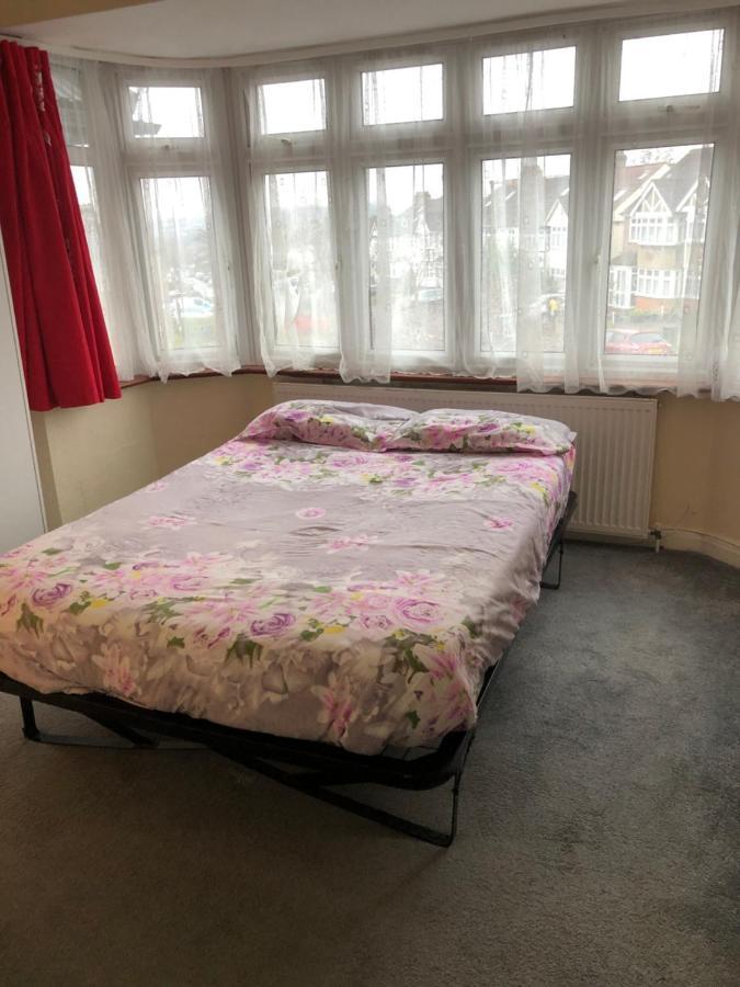 North London Rooms Экстерьер фото